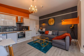 2 Bedroom Flat Next to Brighton Beach Sleep 6
